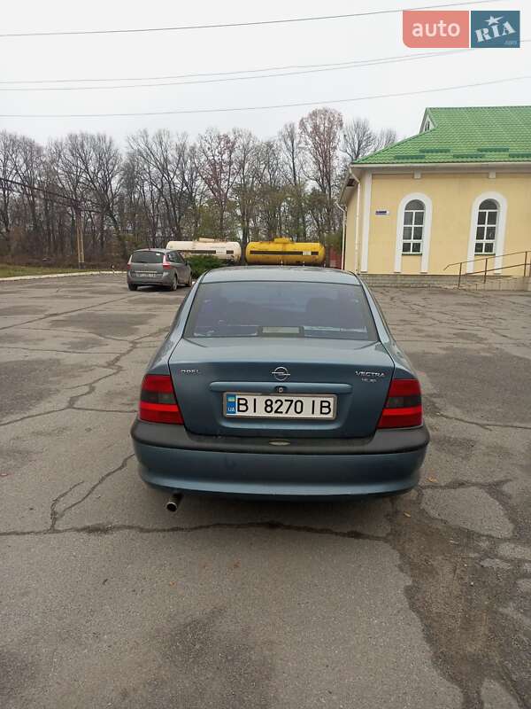 Седан Opel Vectra 1998 в Полтаві