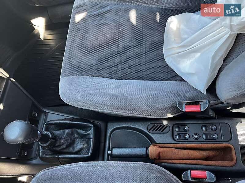 Седан Opel Vectra 1995 в Кривом Роге