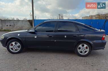 Ліфтбек Opel Vectra 1998 в Херсоні