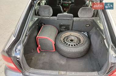 Ліфтбек Opel Vectra 1998 в Херсоні