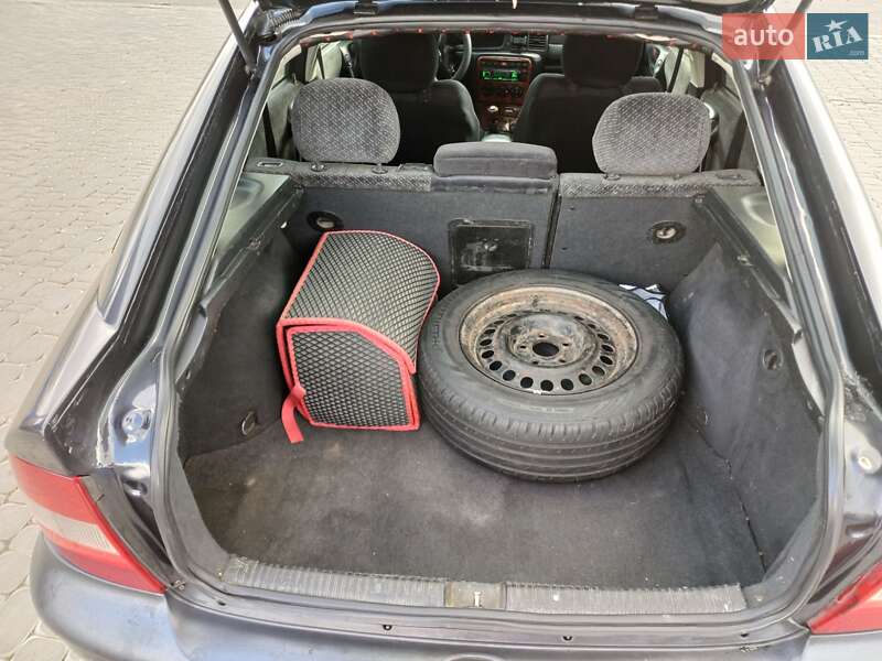 Лифтбек Opel Vectra 1998 в Херсоне