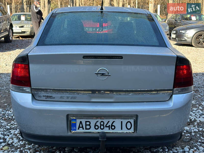 Седан Opel Vectra 2004 в Виннице