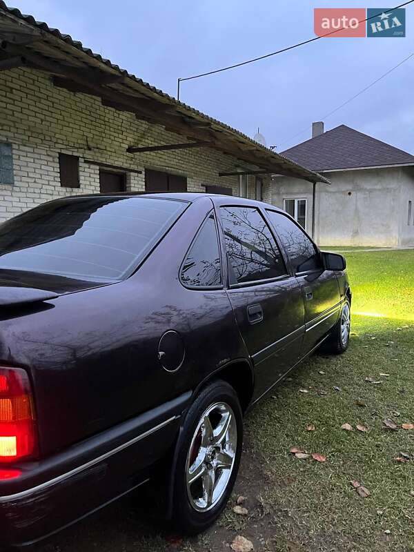 Седан Opel Vectra 1992 в Яворове фото 7 Седан Opel Vectra 1992 в Яворове
