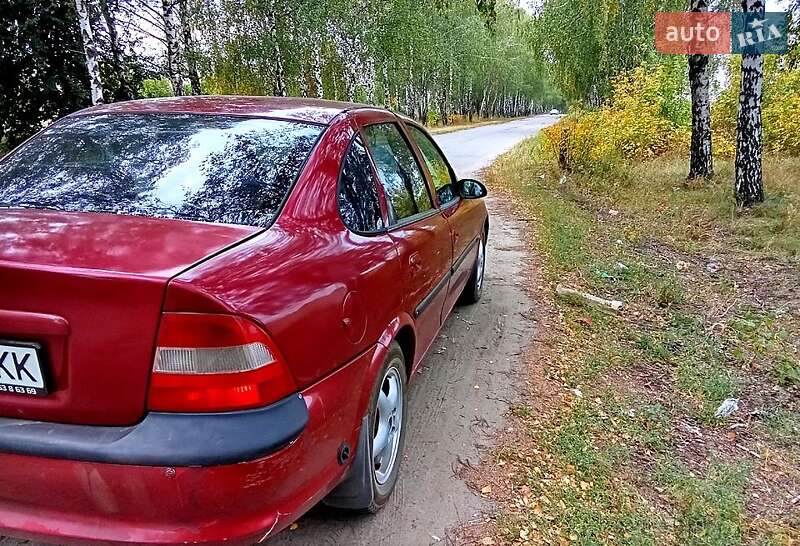 Седан Opel Vectra 1996 в Краснограді