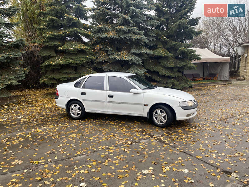 Седан Opel Vectra 1998 в Днепре фото 4 Седан Opel Vectra 1998 в Днепре