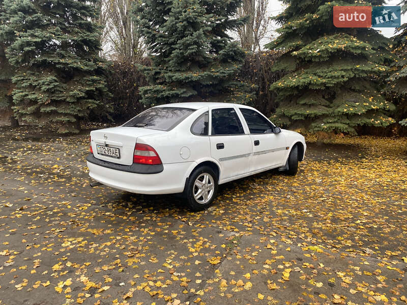 Седан Opel Vectra 1998 в Днепре фото 12 Седан Opel Vectra 1998 в Днепре