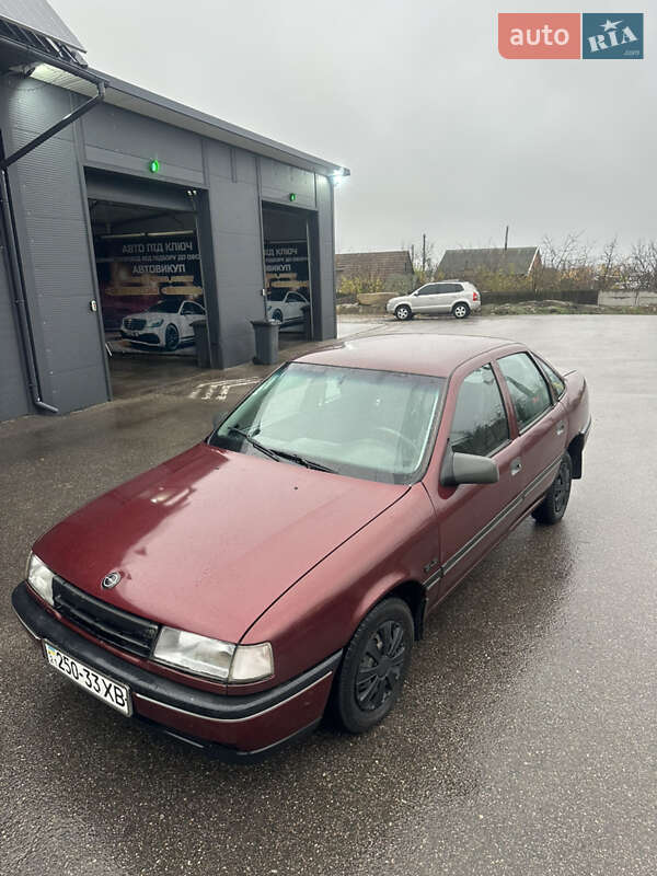 Седан Opel Vectra 1989 в Новой Водолаге фото 7 Седан Opel Vectra 1989 в Новой Водолаге