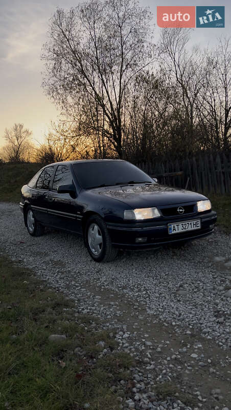 Ліфтбек Opel Vectra 1995 в Івано-Франківську фото Ліфтбек Opel Vectra 1995 в Івано-Франківську
