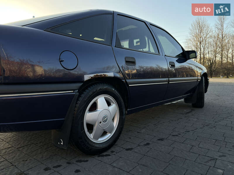 Ліфтбек Opel Vectra 1995 в Івано-Франківську фото 6 Ліфтбек Opel Vectra 1995 в Івано-Франківську