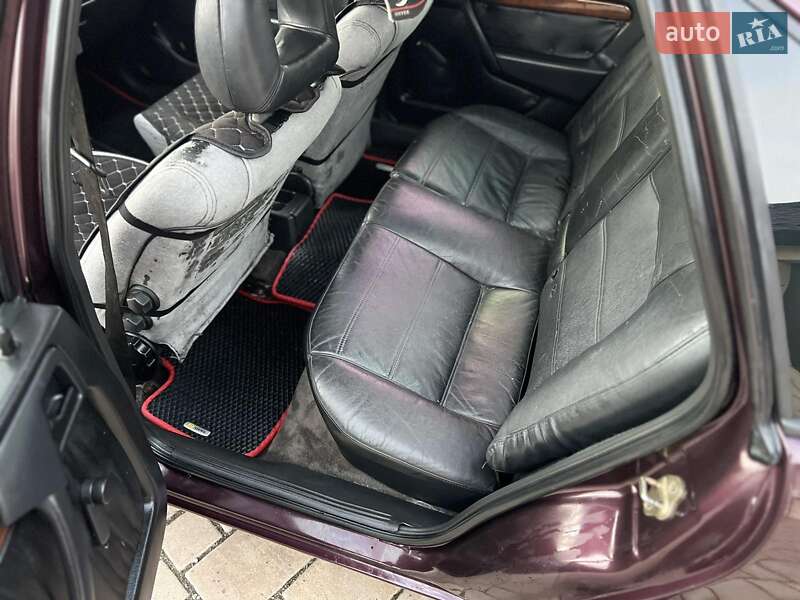 Седан Opel Vectra 1994 в Измаиле