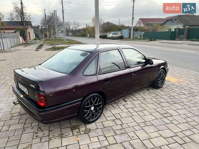 Седан Opel Vectra 1994 в Измаиле