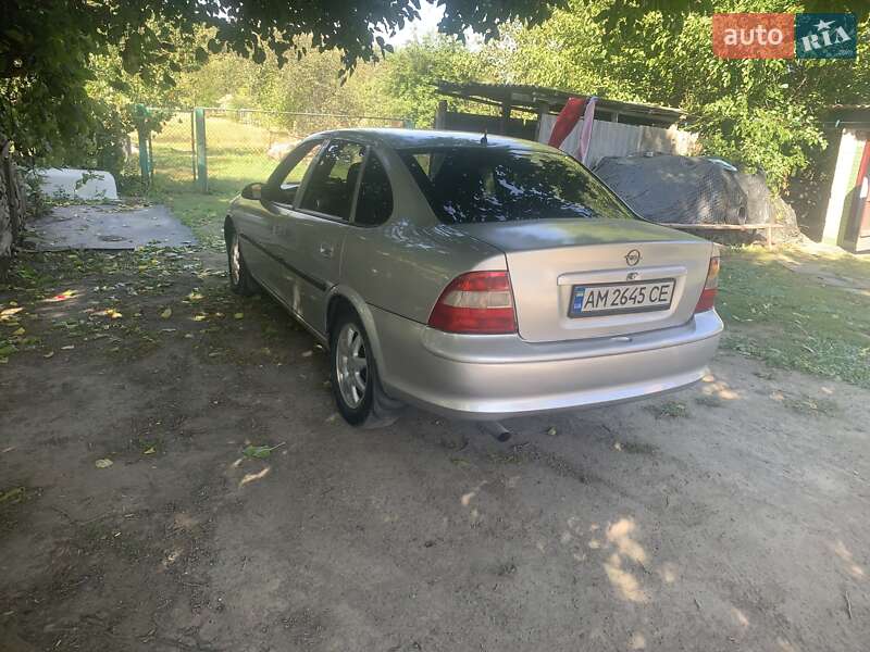 Седан Opel Vectra 1998 в Тыврове фото 9 Седан Opel Vectra 1998 в Тыврове