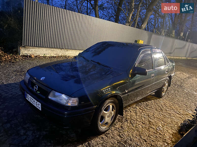 Седан Opel Vectra 1995 в Зборові
