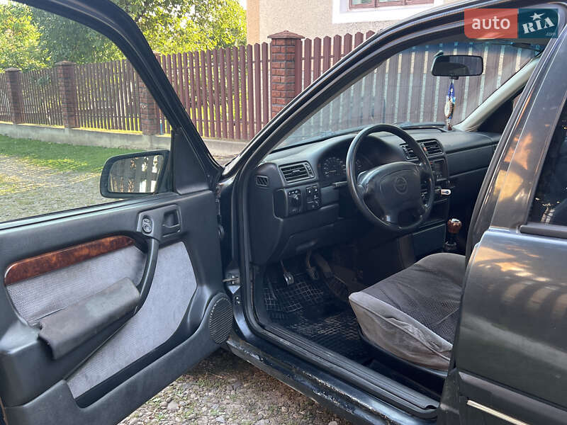 Седан Opel Vectra 1994 в Каменке-Бугской фото 9 Седан Opel Vectra 1994 в Каменке-Бугской