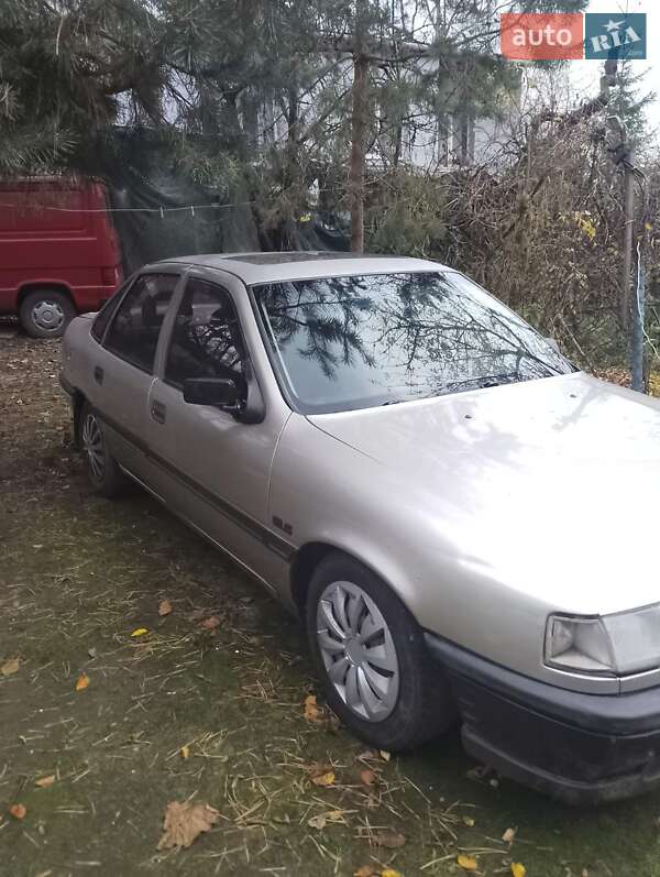 Седан Opel Vectra 1991 в Львові