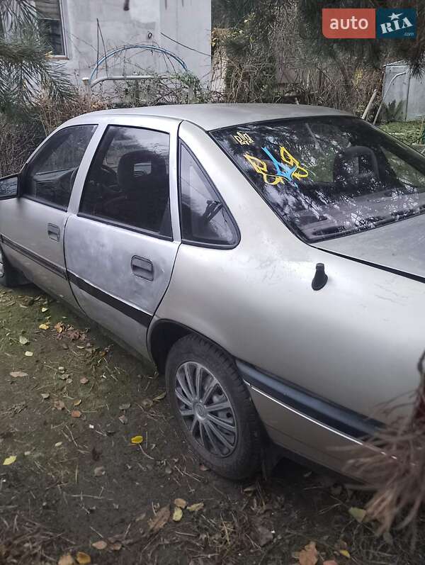 Седан Opel Vectra 1991 в Львові
