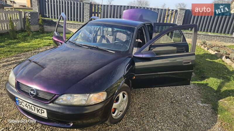 Седан Opel Vectra 1997 в Стрые