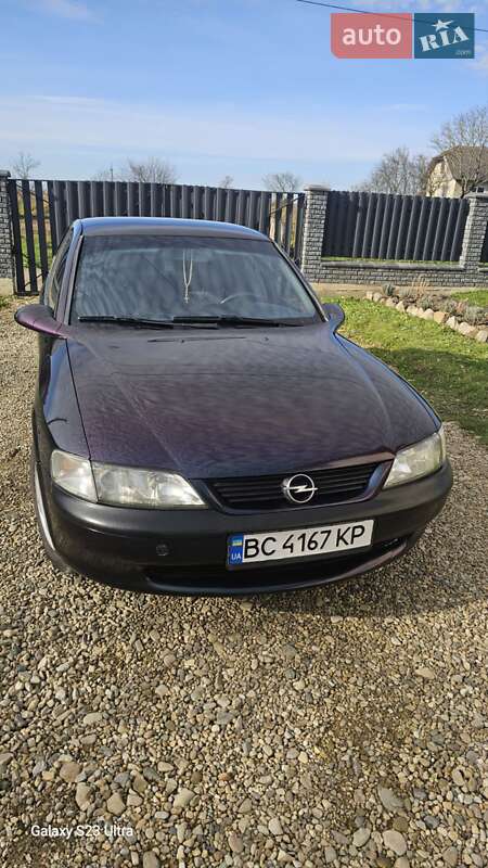 Седан Opel Vectra 1997 в Стрые