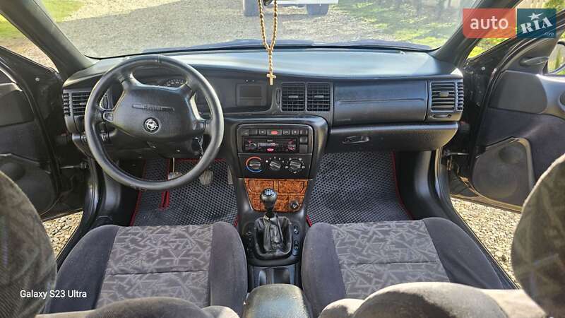 Седан Opel Vectra 1997 в Стрые