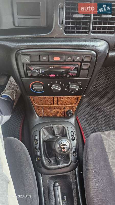 Седан Opel Vectra 1997 в Стрые