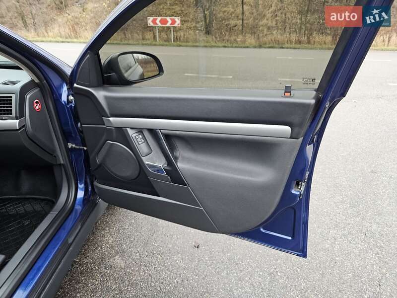 Универсал Opel Vectra 2003 в Обухове фото 21 Универсал Opel Vectra 2003 в Обухове