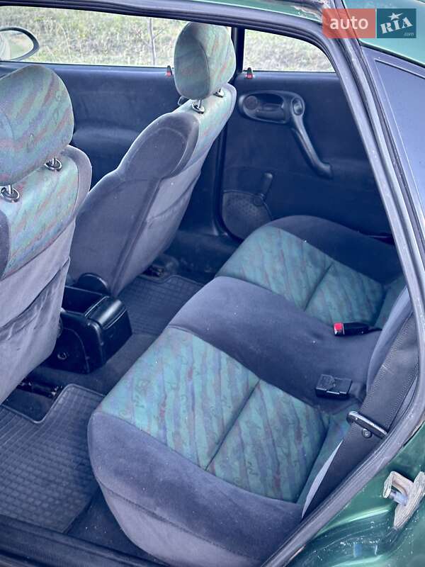 Седан Opel Vectra 1997 в Черкассах