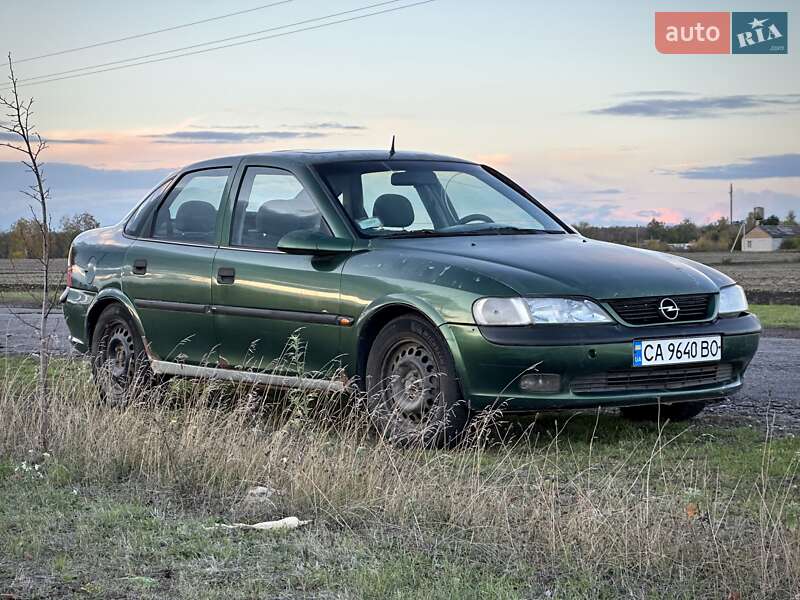 Седан Opel Vectra 1997 в Черкассах