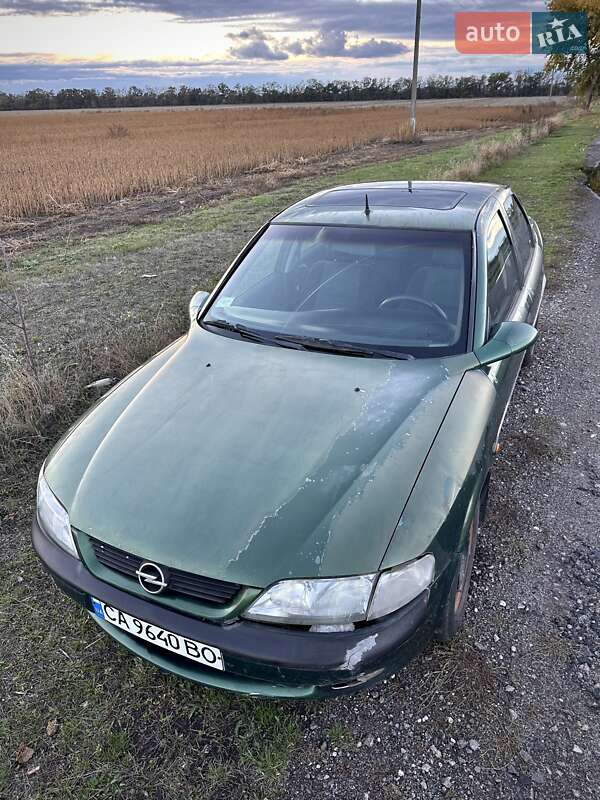 Седан Opel Vectra 1997 в Черкассах