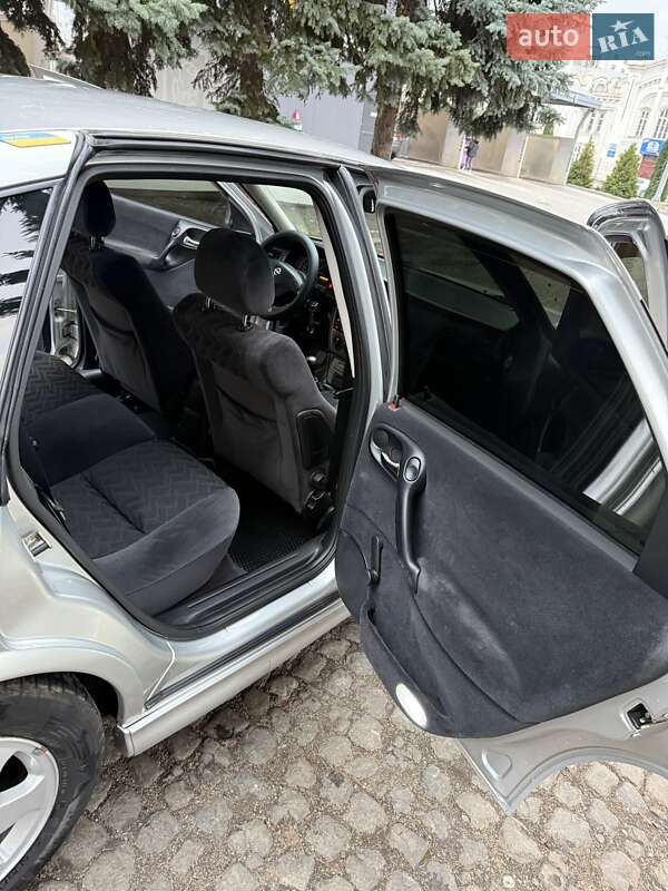 Ліфтбек Opel Vectra 2000 в Кропивницькому