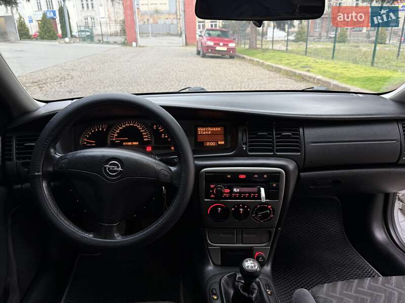 Ліфтбек Opel Vectra 2000 в Кропивницькому
