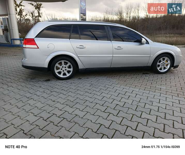 Універсал Opel Vectra 2004 в Шепетівці