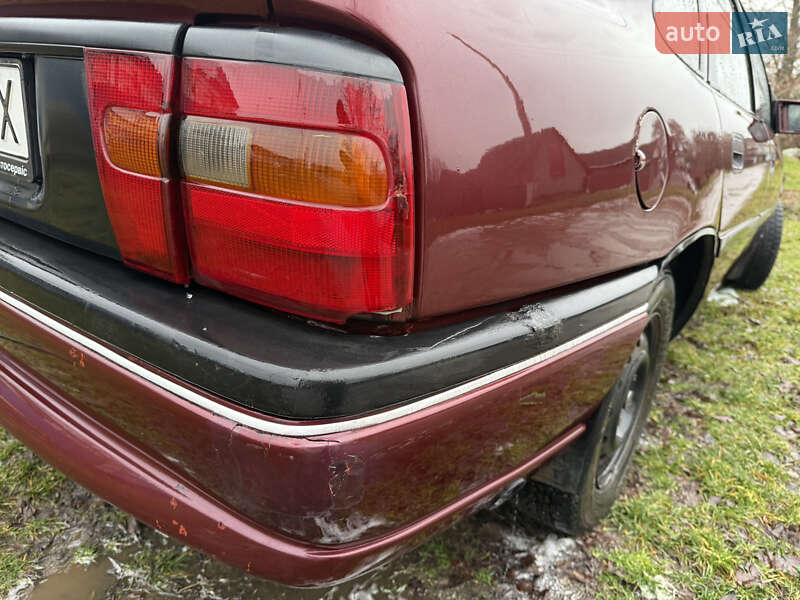Седан Opel Vectra 1991 в Черном Острове