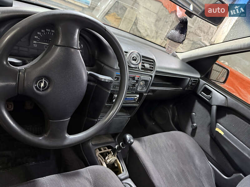 Седан Opel Vectra 1991 в Черном Острове