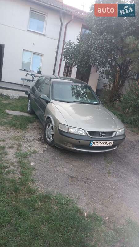 Седан Opel Vectra 1998 в Львові