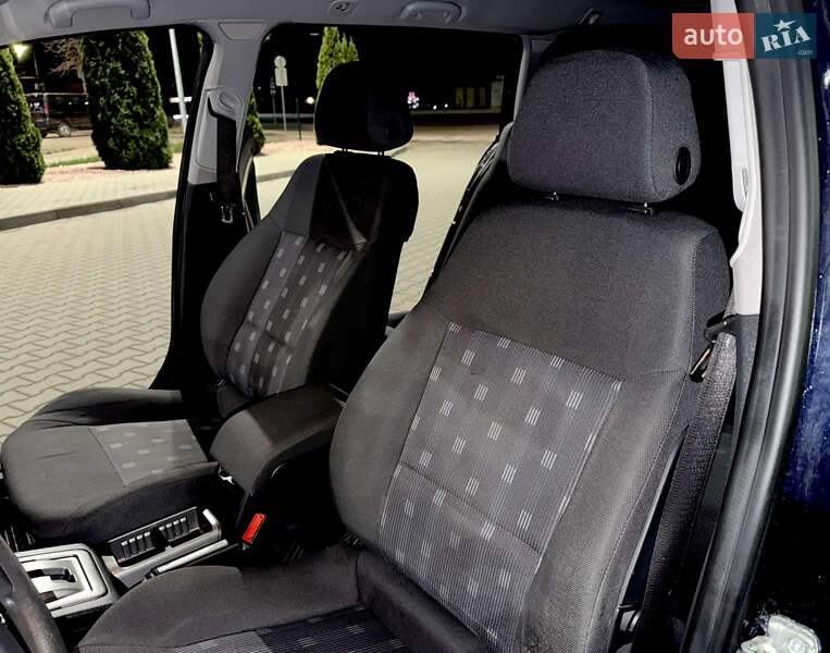 Универсал Opel Vectra 2004 в Житомире