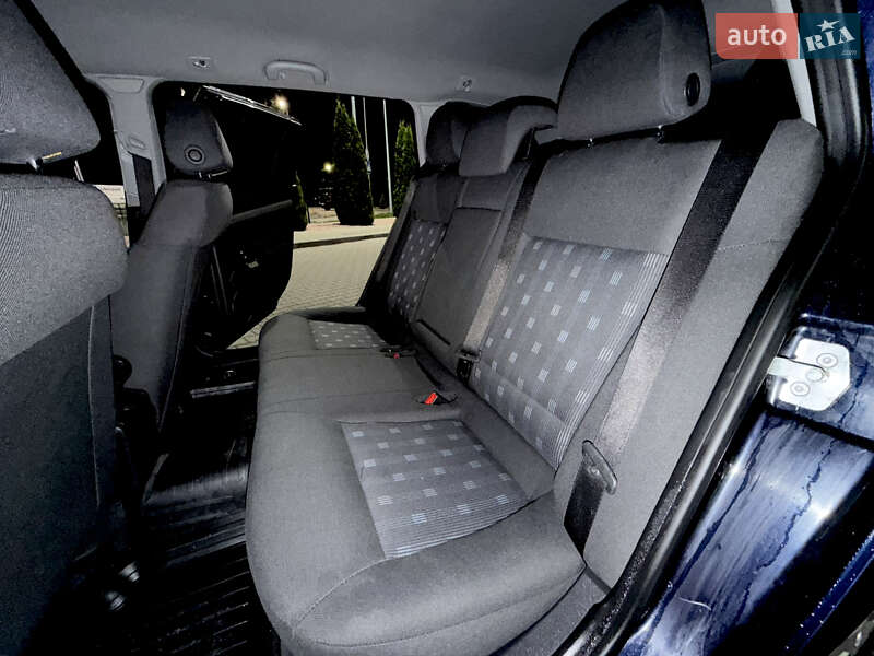 Универсал Opel Vectra 2004 в Житомире