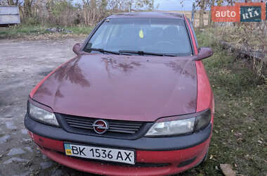Седан Opel Vectra 1999 в Млинове