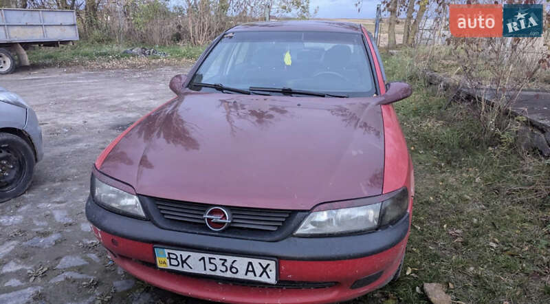 Седан Opel Vectra 1999 в Млинове