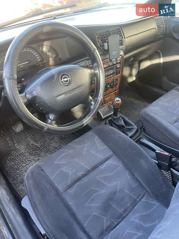 Седан Opel Vectra 1997 в Вінниці фото 9 Седан Opel Vectra 1997 в Вінниці