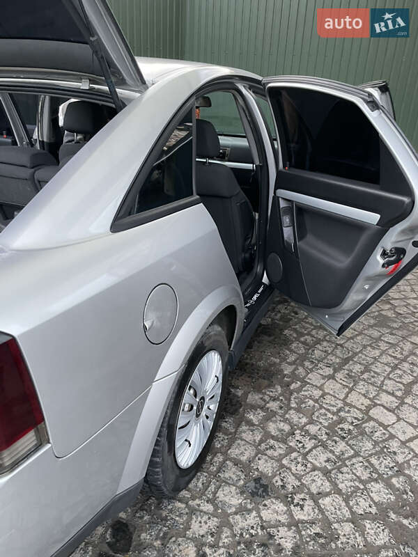 Лифтбек Opel Vectra 2004 в Хмельницком фото 14 Лифтбек Opel Vectra 2004 в Хмельницком