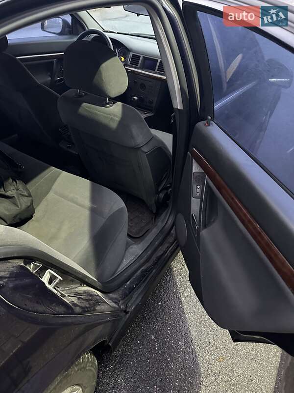 Седан Opel Vectra 2004 в Обухове фото 5 Седан Opel Vectra 2004 в Обухове