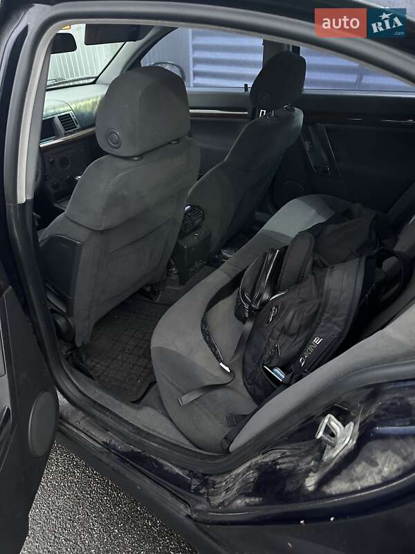 Седан Opel Vectra 2004 в Обухове фото 7 Седан Opel Vectra 2004 в Обухове