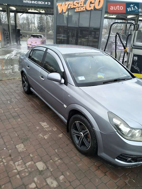 Седан Opel Vectra 2006 в Першотравенске