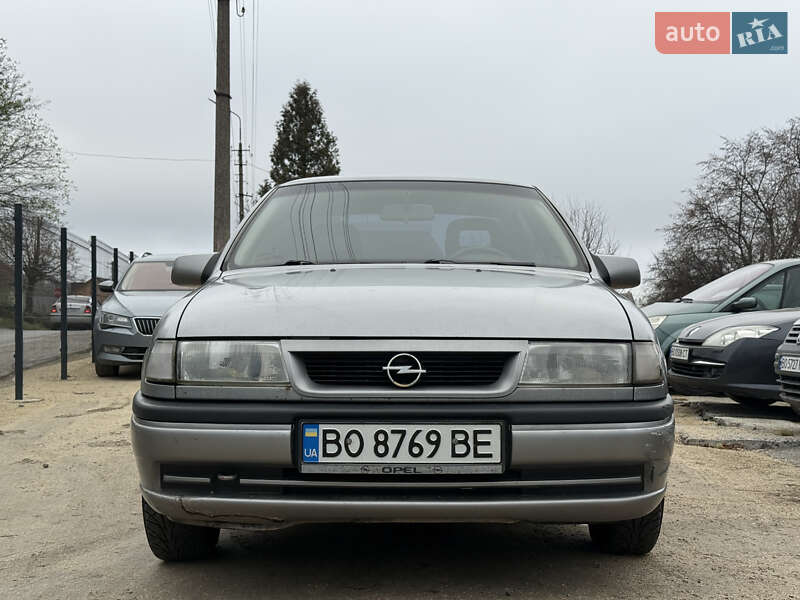 Седан Opel Vectra 1991 в Кременце фото 3 Седан Opel Vectra 1991 в Кременце