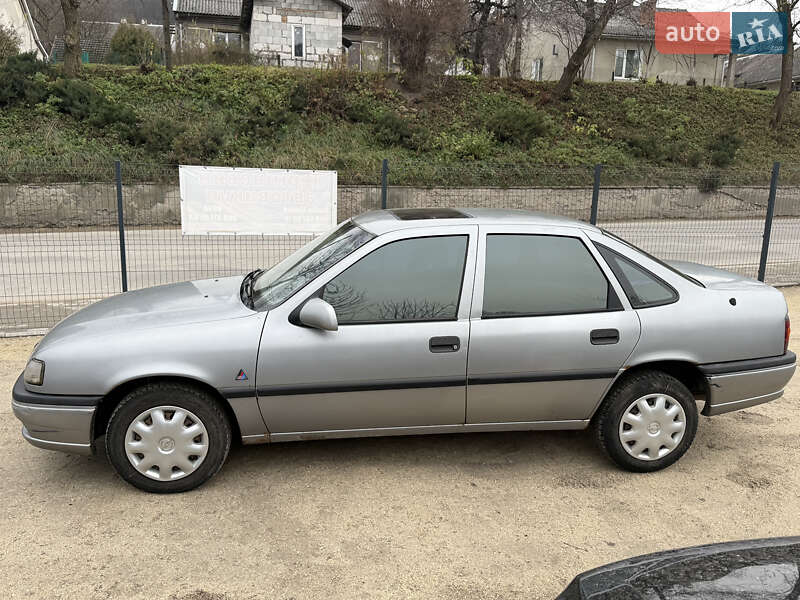 Седан Opel Vectra 1991 в Кременце фото 15 Седан Opel Vectra 1991 в Кременце