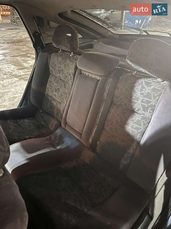 Лифтбек Opel Vectra 1998 в Сумах