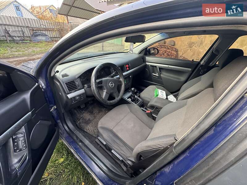 Седан Opel Vectra 2002 в Полтаве