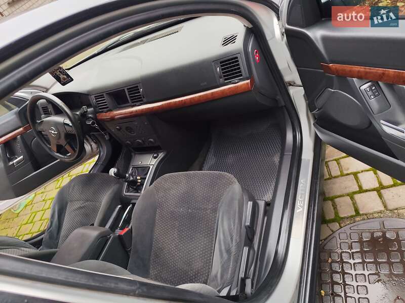 Седан Opel Vectra 2002 в Бердичеві