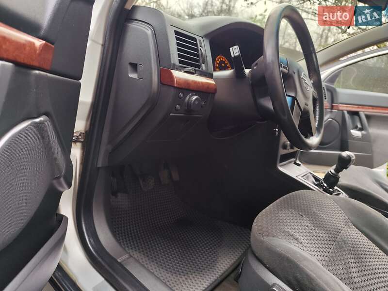 Седан Opel Vectra 2002 в Бердичеві