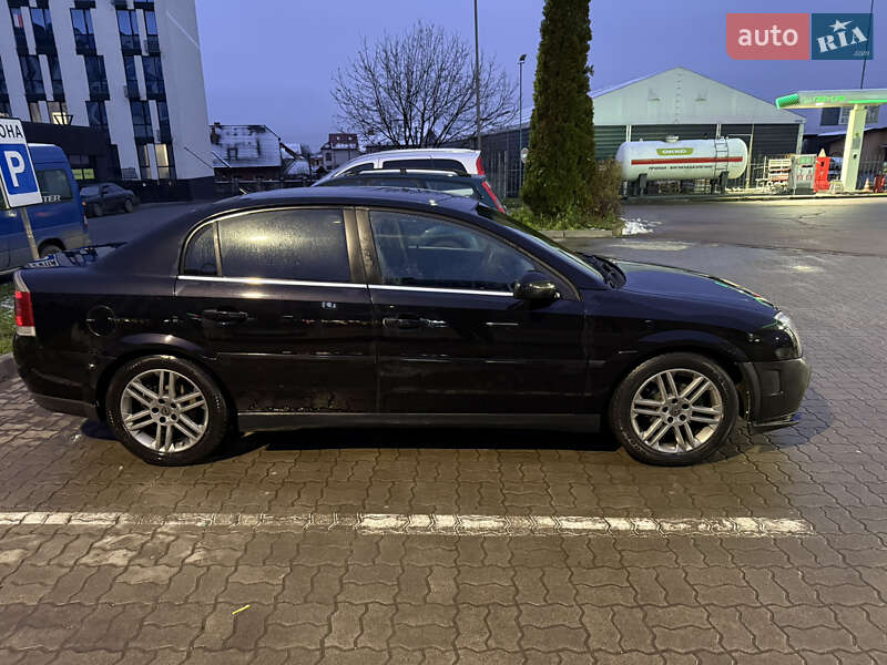 Седан Opel Vectra 2003 в Івано-Франківську